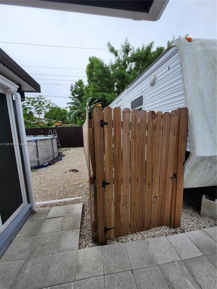 Small Image of 4301 NORTH WEST 59TH CT, North Lauderdale Number 32
