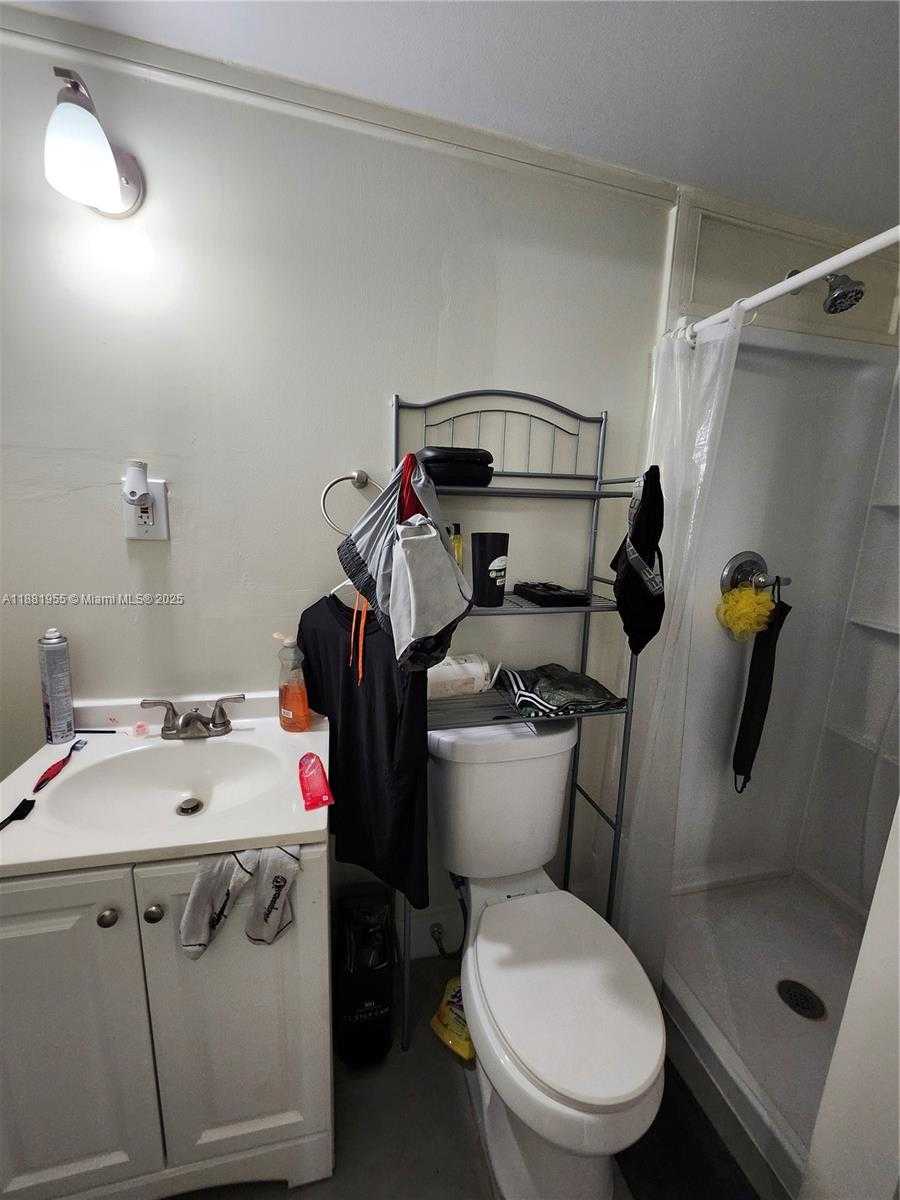 Small Image of 4301 NORTH WEST 59TH CT, North Lauderdale Number 35