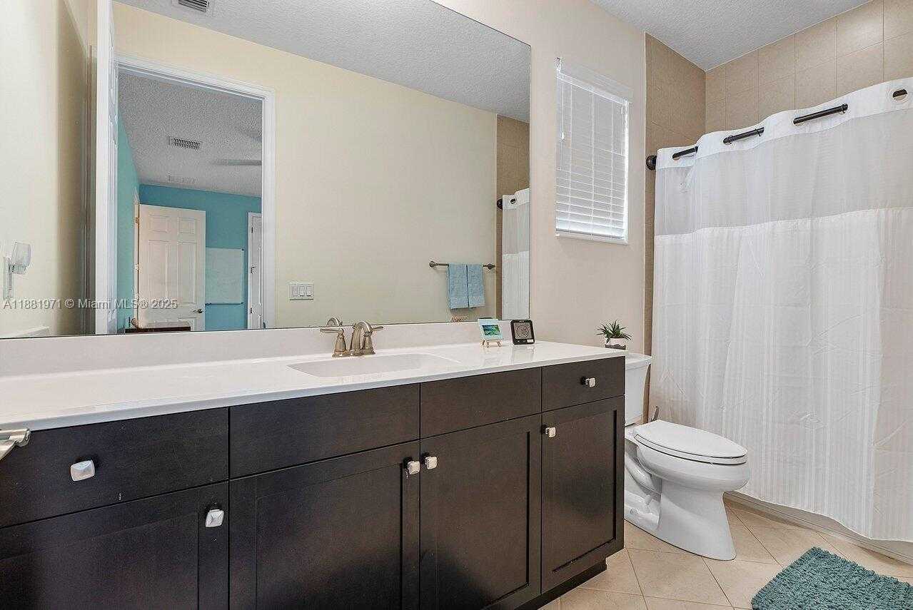 Small Image of 12097 BOCA RESERVE LN, Boca Raton Number 19