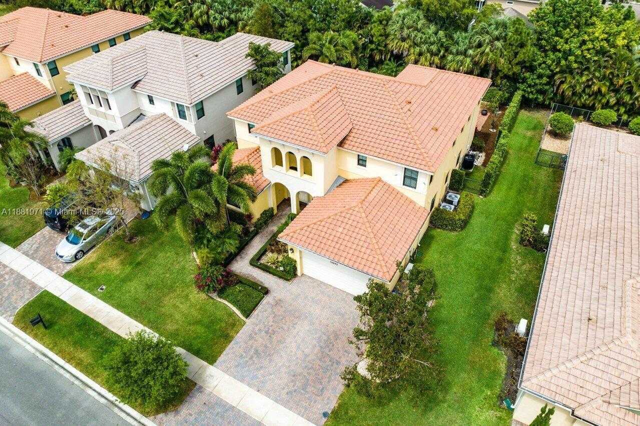 Small Image of 12097 BOCA RESERVE LN, Boca Raton Number 5