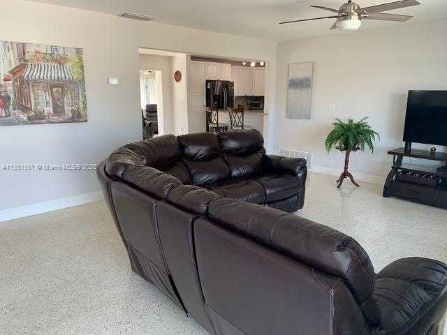 Small Image of 10610 NORTH WEST 22ND ST, Pembroke Pines Number 3