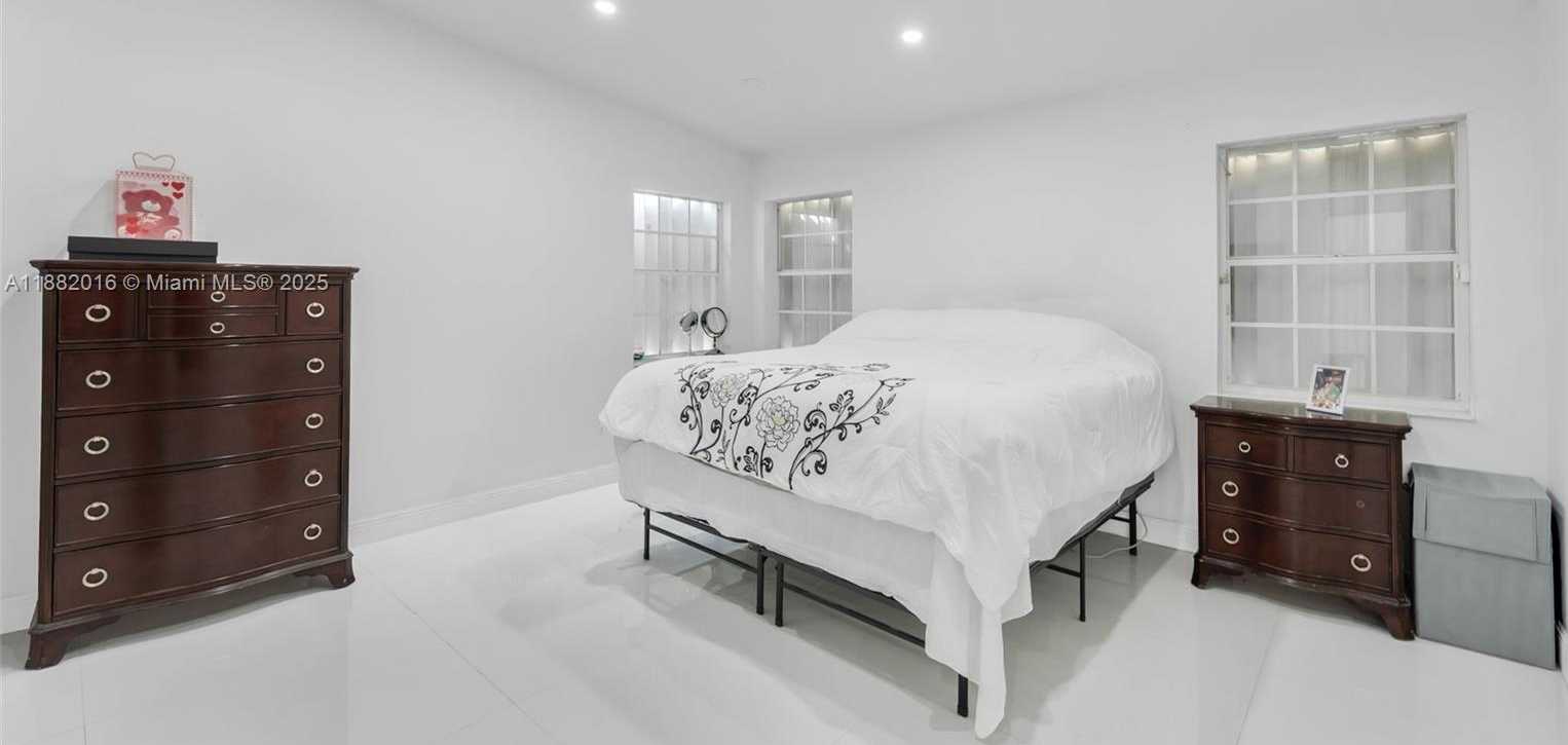 Small Image of 21420 SOUTH WEST 94TH AVE, Cutler Bay Number 13