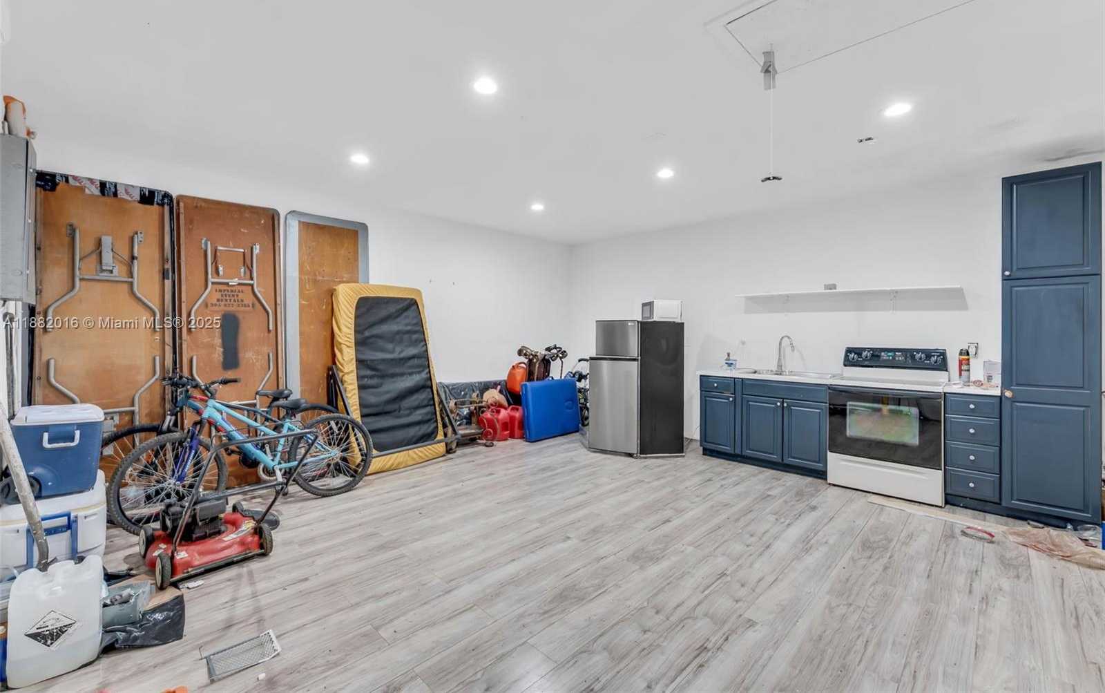 Small Image of 21420 SOUTH WEST 94TH AVE, Cutler Bay Number 32