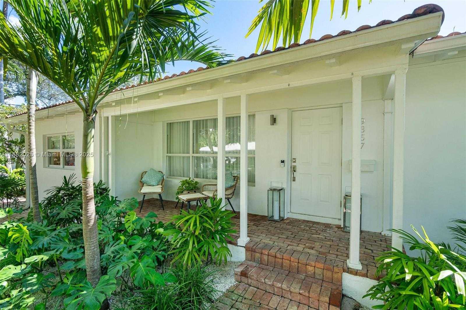 Small Image of 9357 NORTH EAST 9TH PL, Miami Shores Number 2