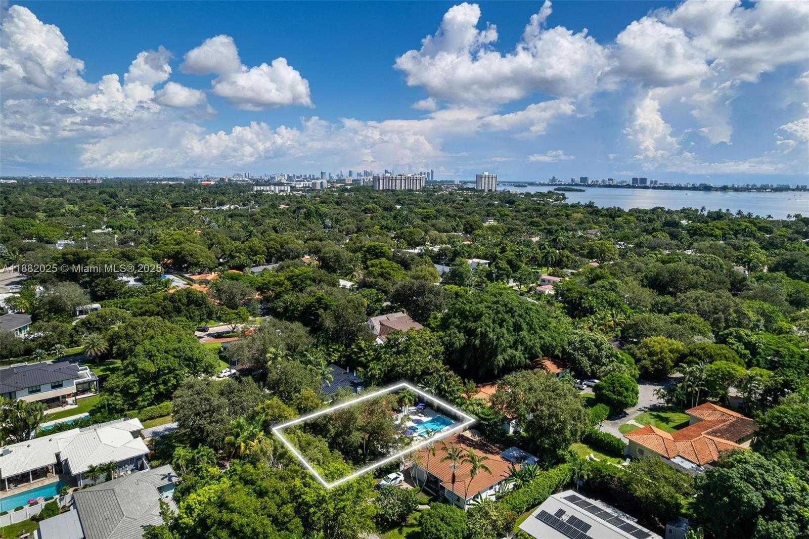 Small Image of 9357 NORTH EAST 9TH PL, Miami Shores Number 47