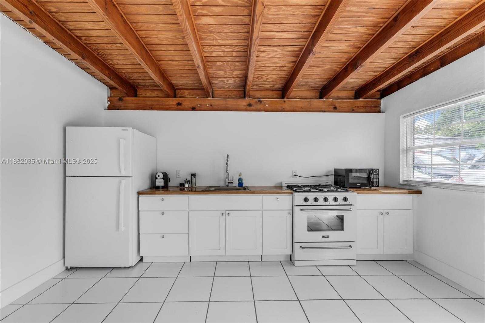 Small Image of 12750 SOUTH WEST 197TH AVE, Miami Number 17