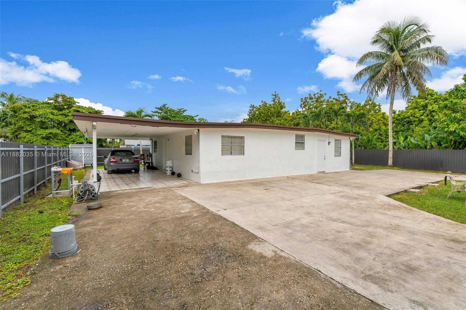 Small Image of 12750 SOUTH WEST 197TH AVE, Miami Number 23