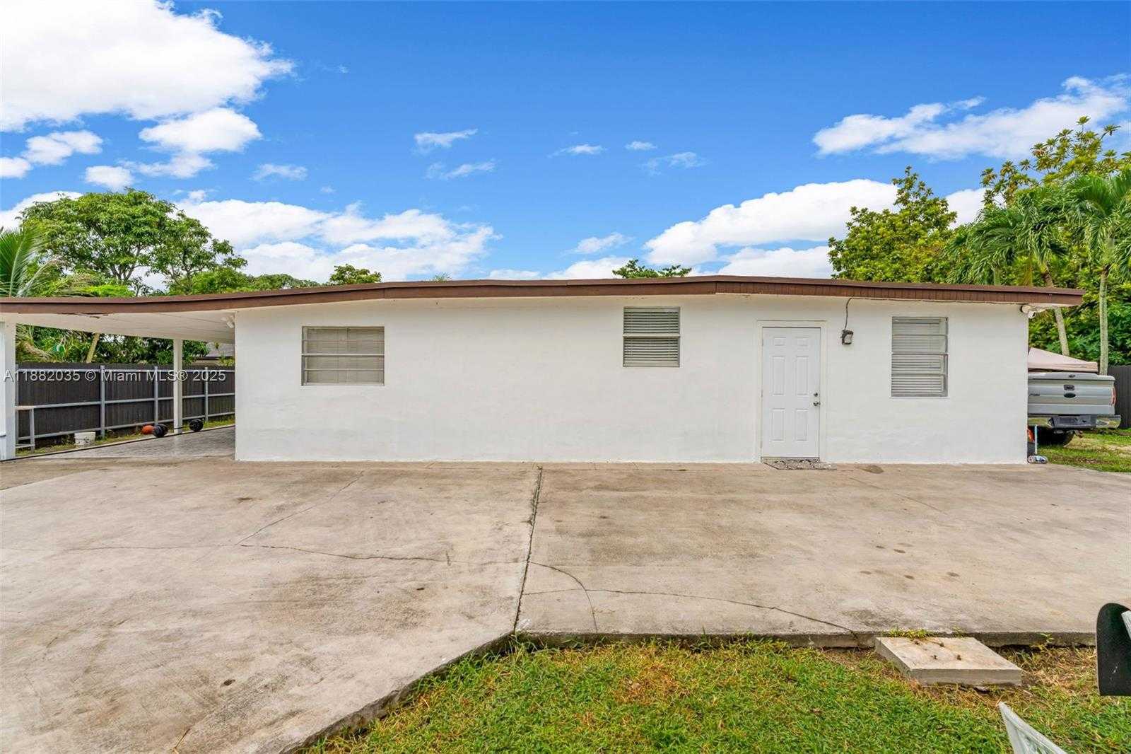 Small Image of 12750 SOUTH WEST 197TH AVE, Miami Number 24