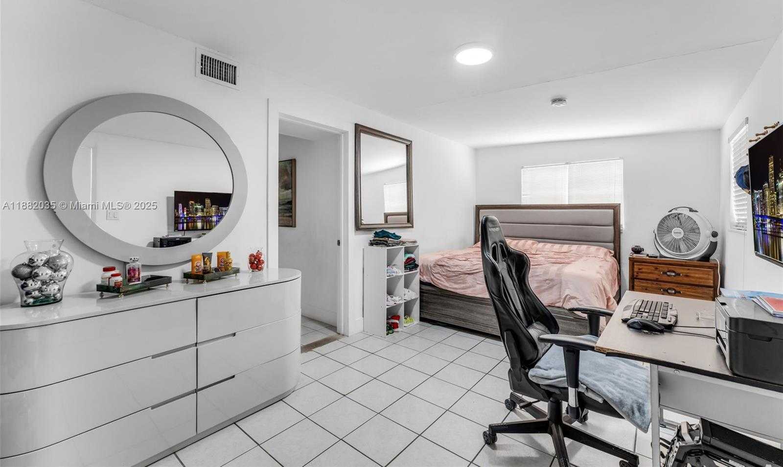 Small Image of 12750 SOUTH WEST 197TH AVE, Miami Number 30