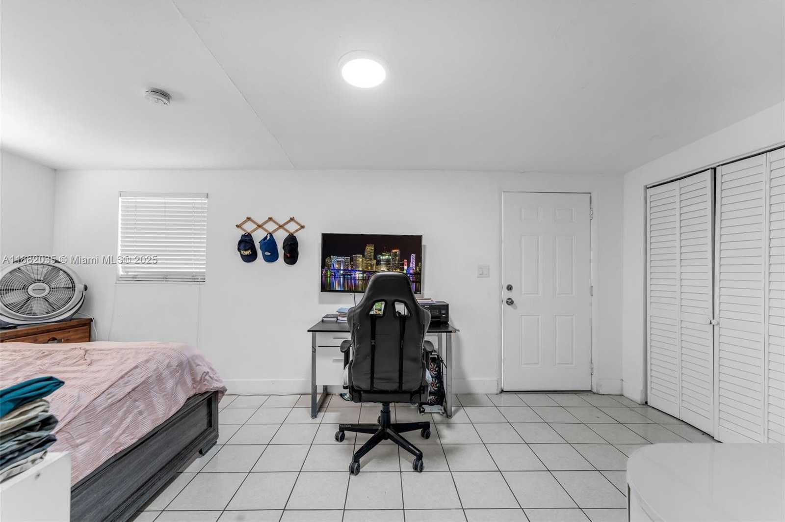 Small Image of 12750 SOUTH WEST 197TH AVE, Miami Number 31