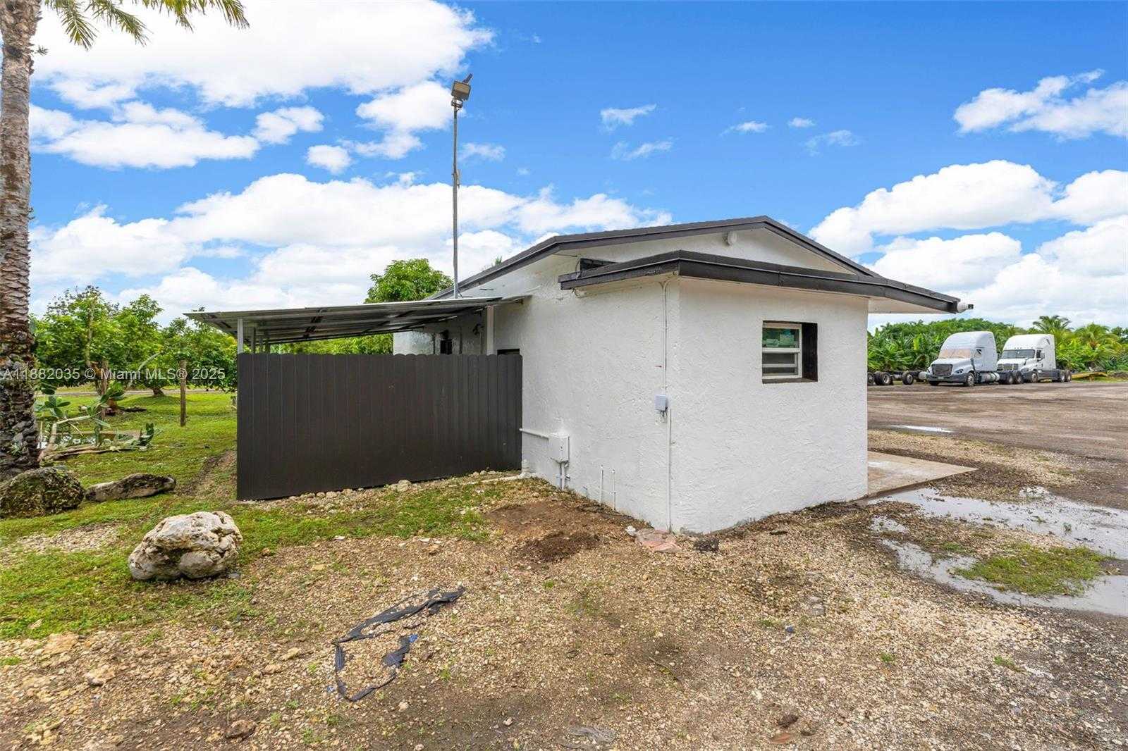 Small Image of 12750 SOUTH WEST 197TH AVE, Miami Number 44