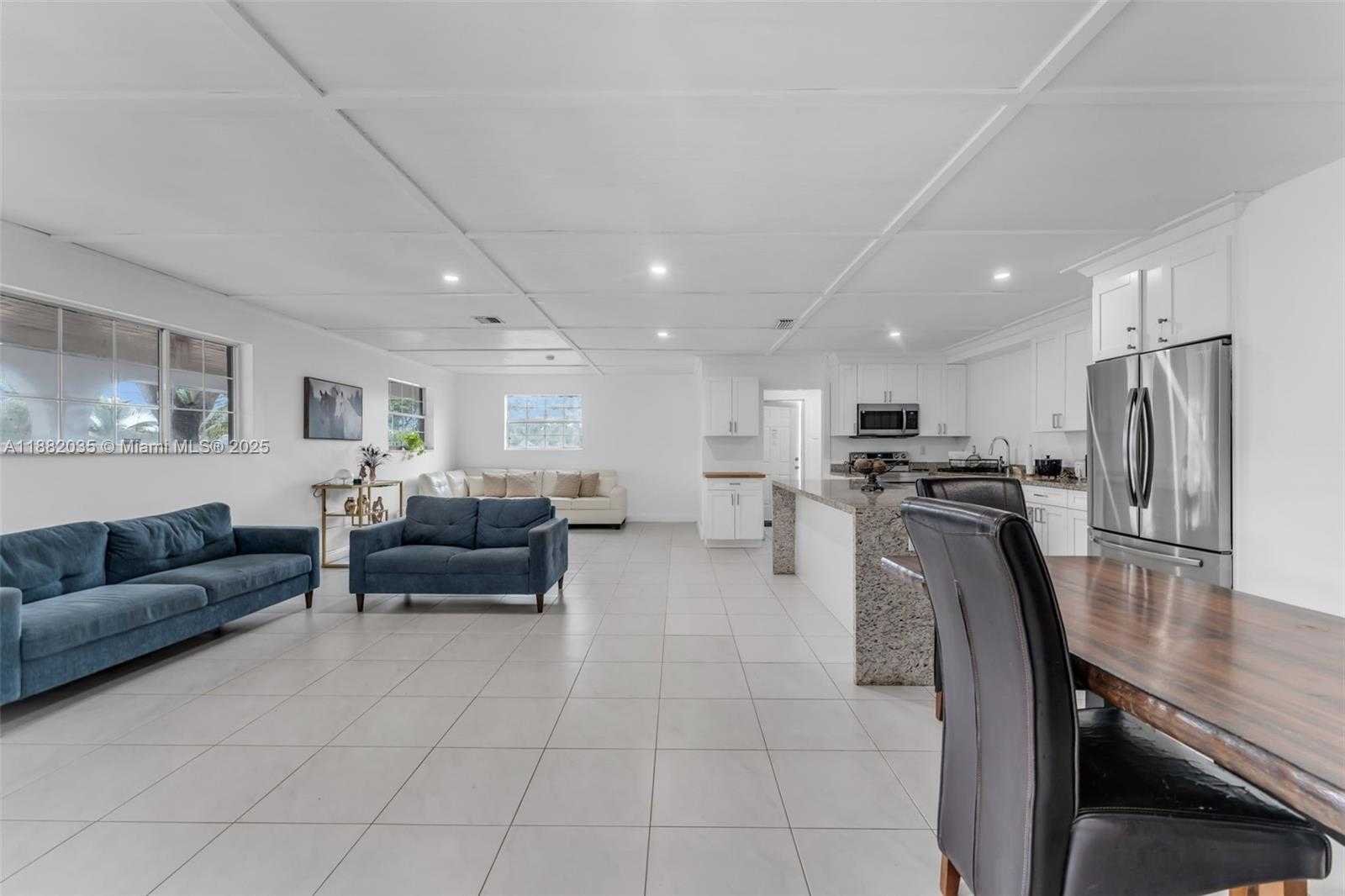 Small Image of 12750 SOUTH WEST 197TH AVE, Miami Number 5