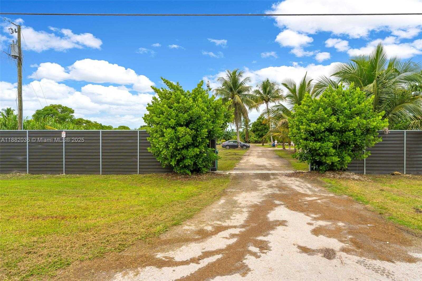 Small Image of 12750 SOUTH WEST 197TH AVE, Miami Number 55