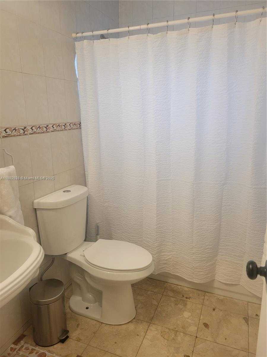 Small Image of 3124 SOUTH WEST 63RD AVE, Miami Number 29