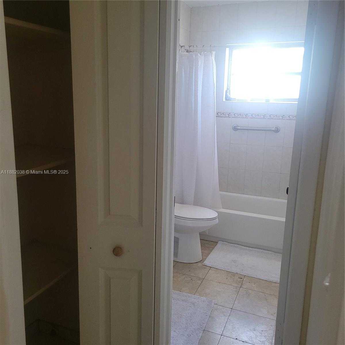 Small Image of 3124 SOUTH WEST 63RD AVE, Miami Number 33