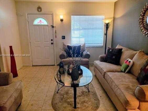Small Image of 3124 SOUTH WEST 63RD AVE, Miami Number 4