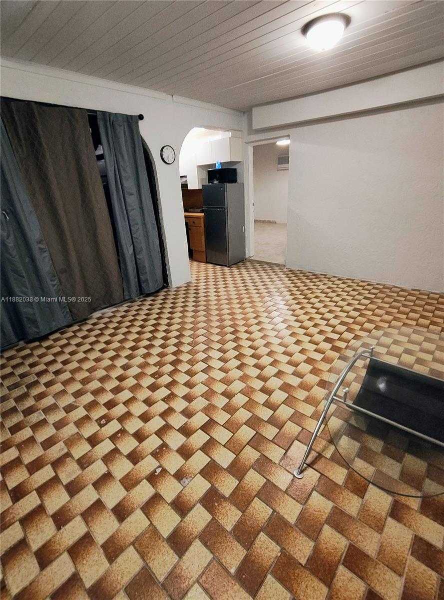 Small Image of 3124 SOUTH WEST 63RD AVE, Miami Number 45