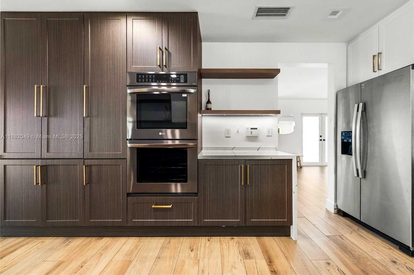 Small Image of 21000 NORTH EAST 18TH CT, Miami Number 17