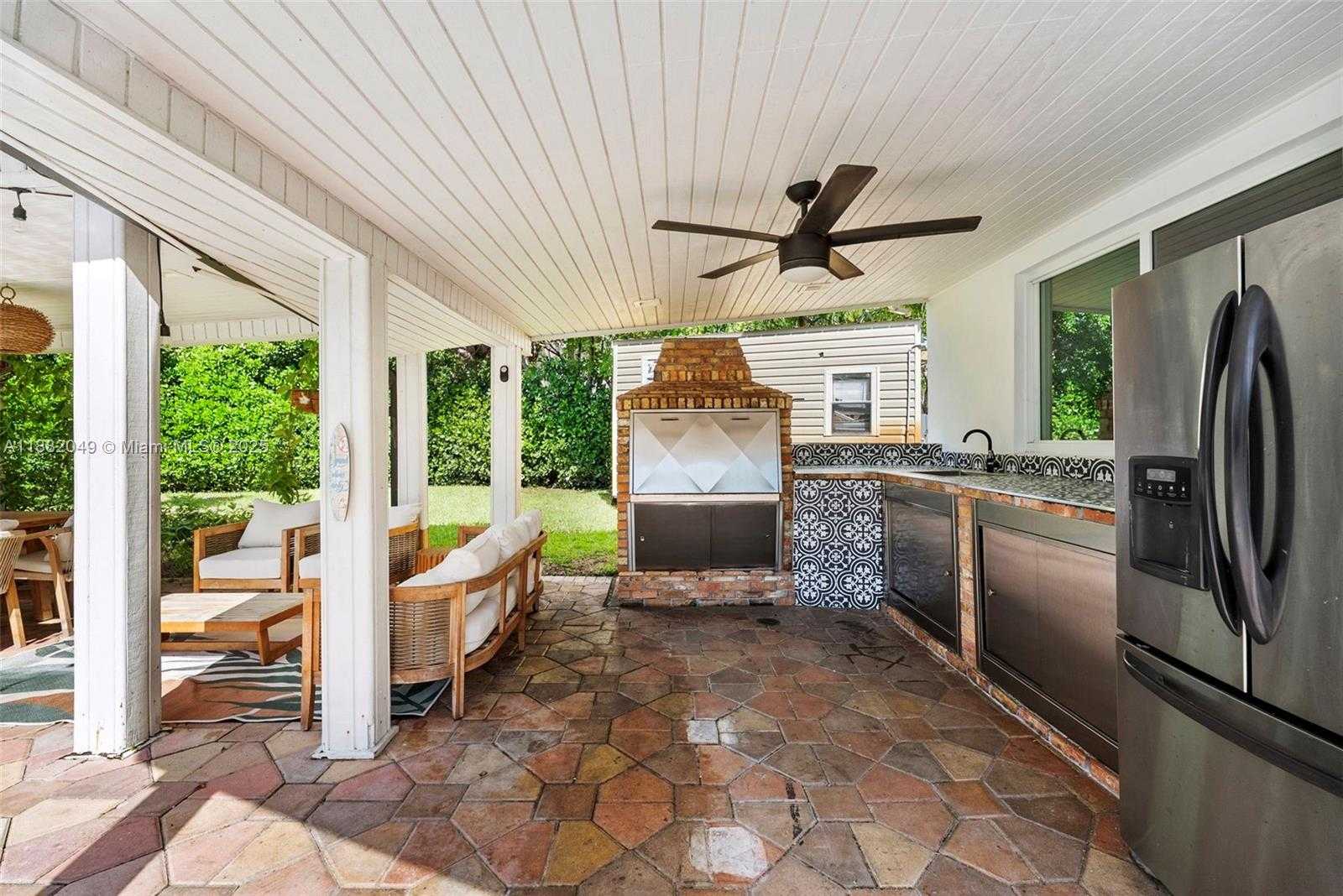 Small Image of 21000 NORTH EAST 18TH CT, Miami Number 22