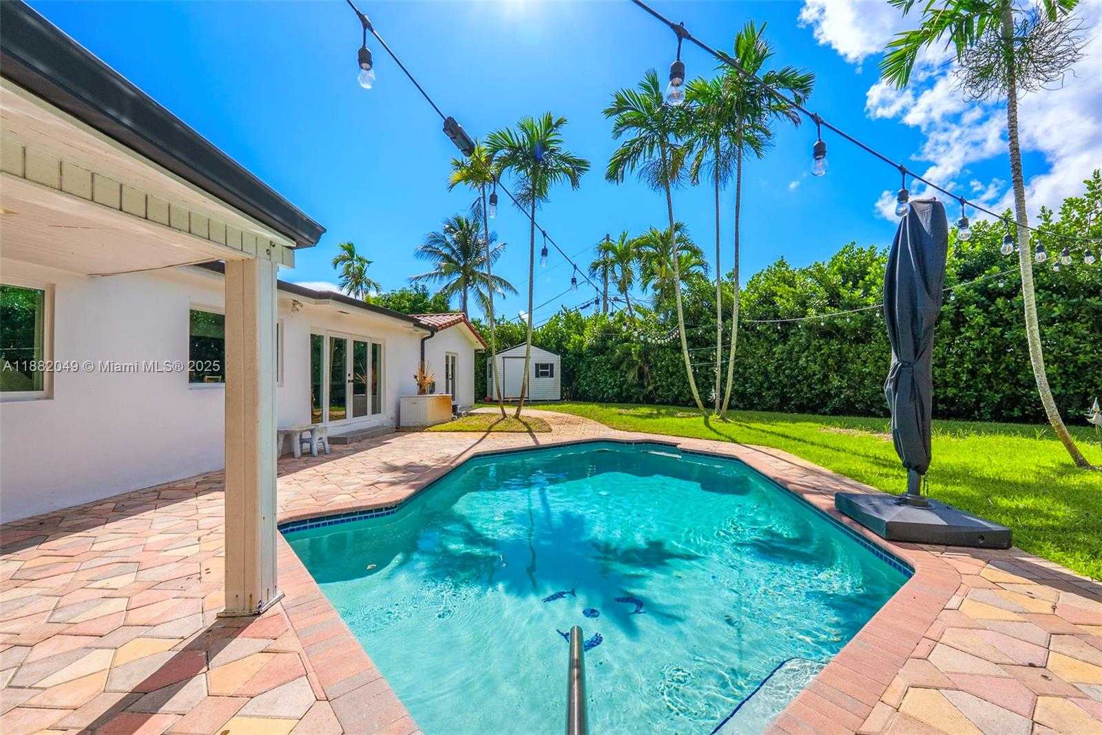 Small Image of 21000 NORTH EAST 18TH CT, Miami Number 28