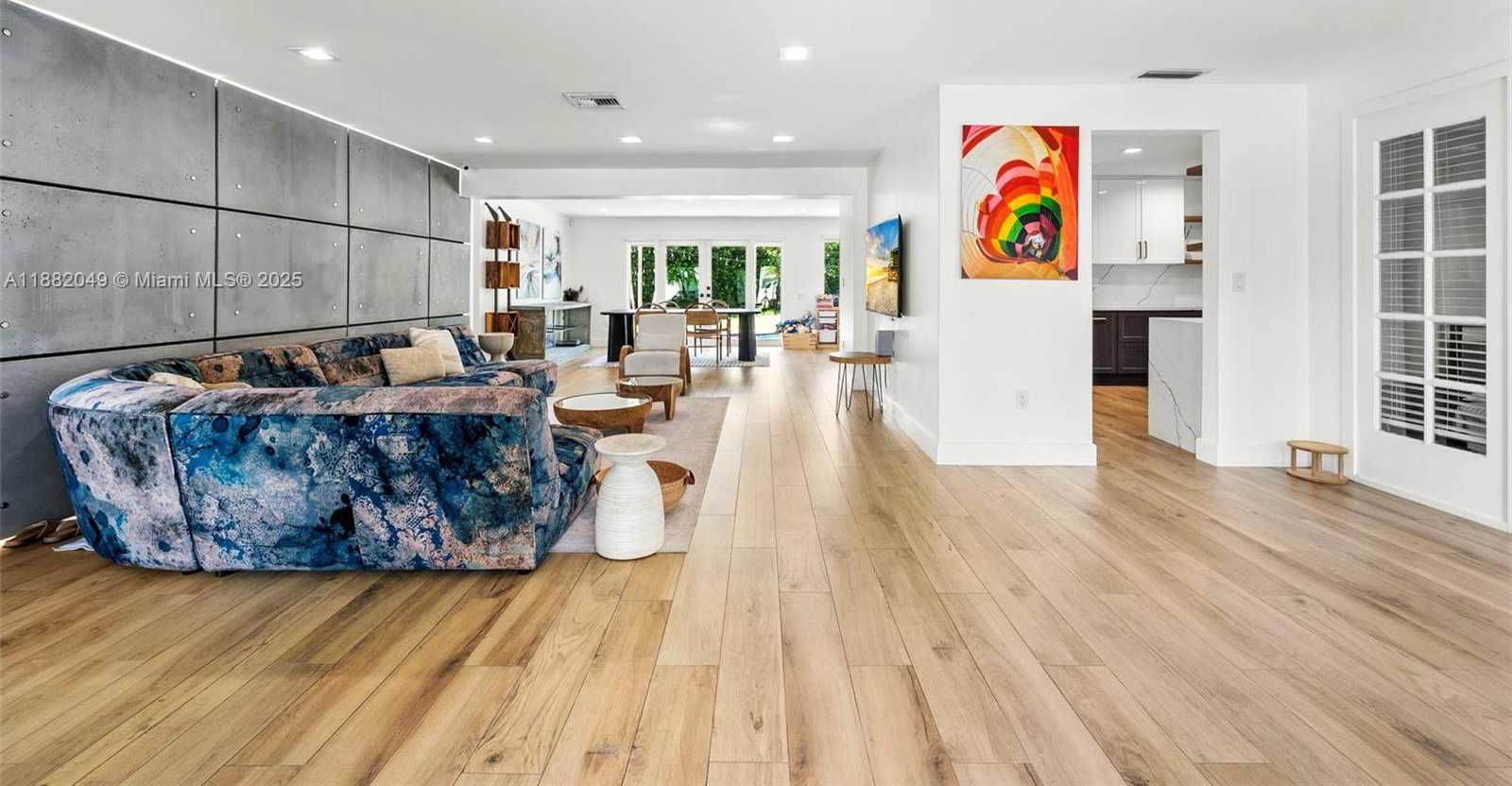 Small Image of 21000 NORTH EAST 18TH CT, Miami Number 3