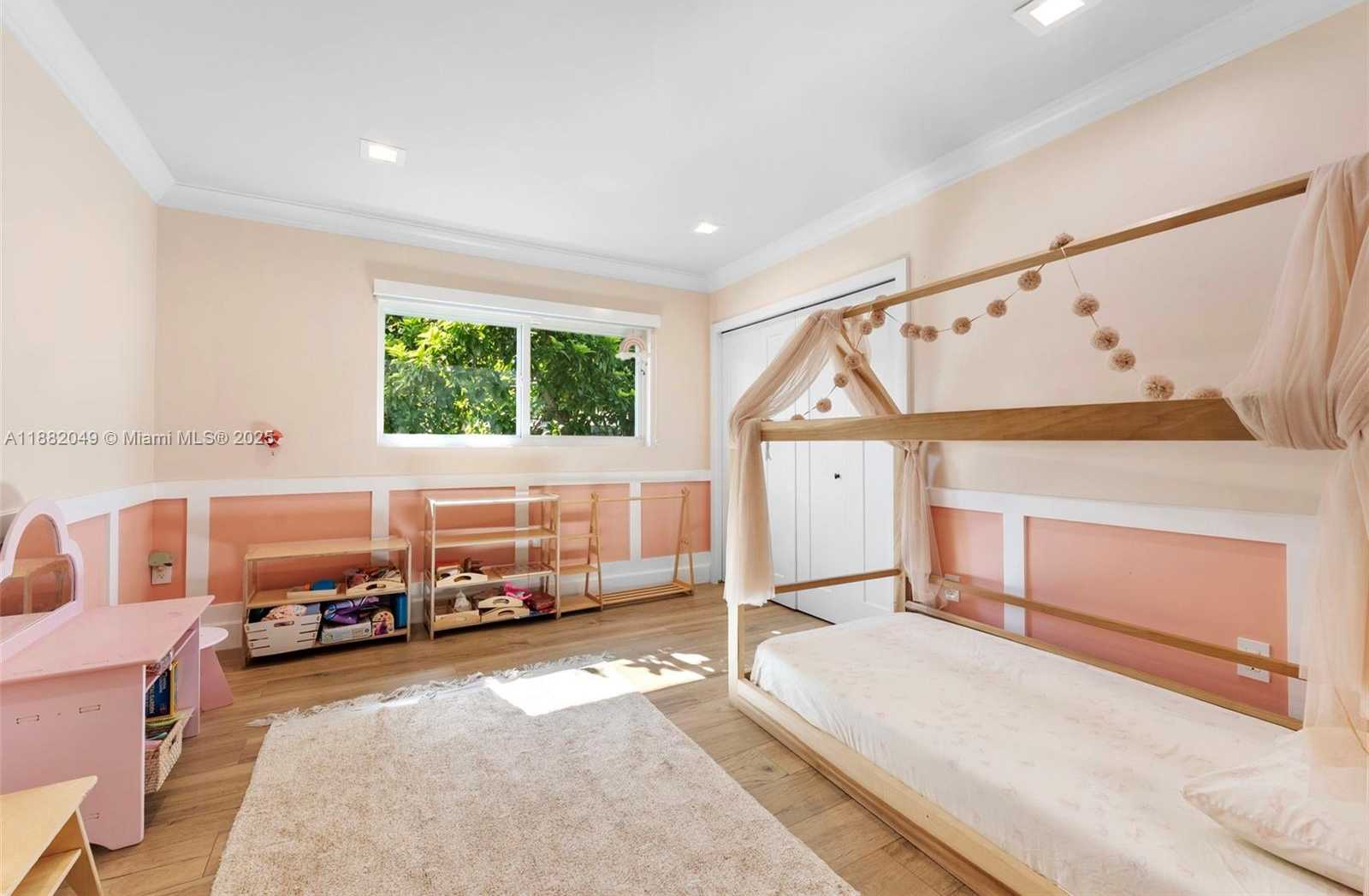 Small Image of 21000 NORTH EAST 18TH CT, Miami Number 37