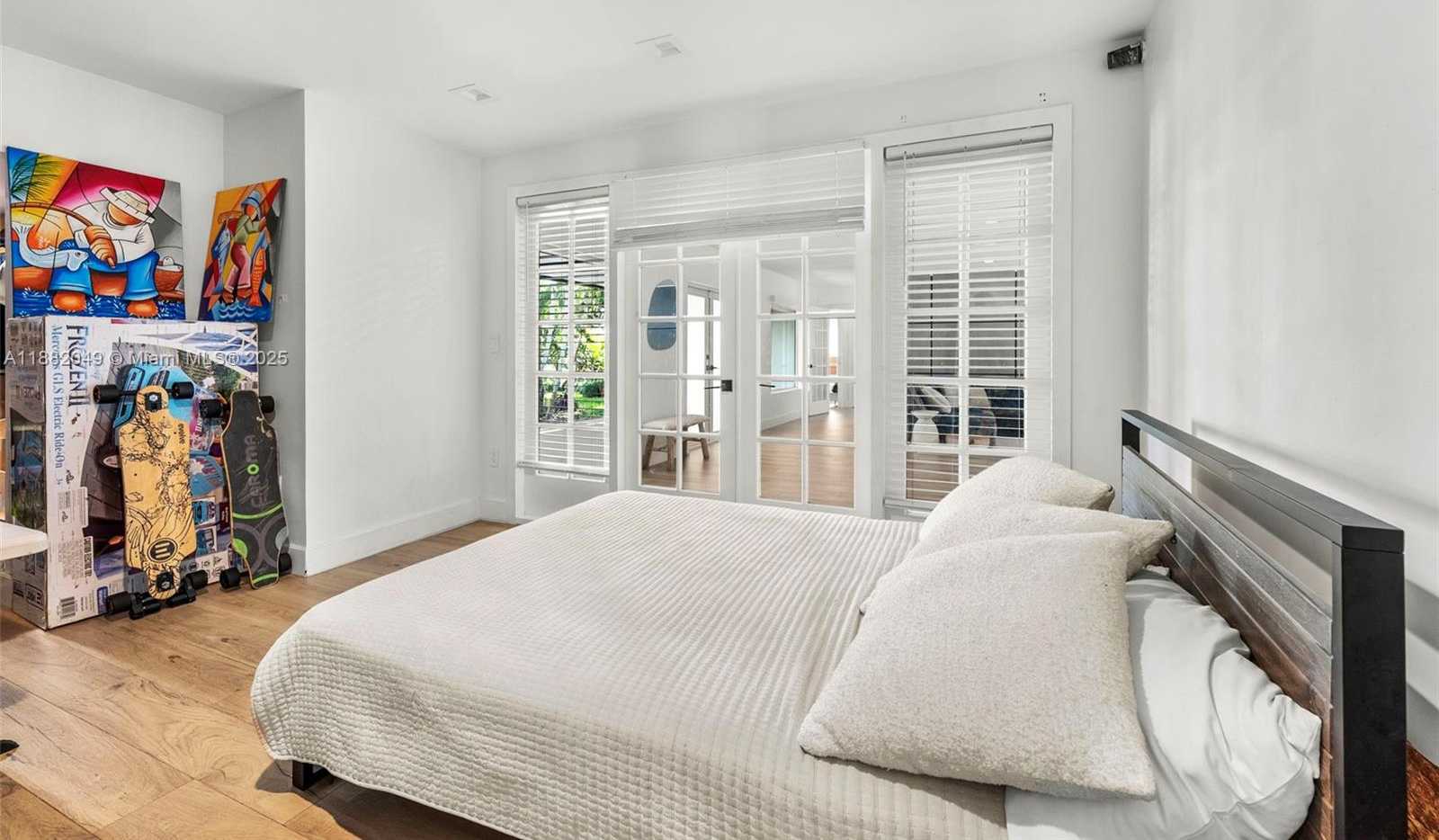 Small Image of 21000 NORTH EAST 18TH CT, Miami Number 42