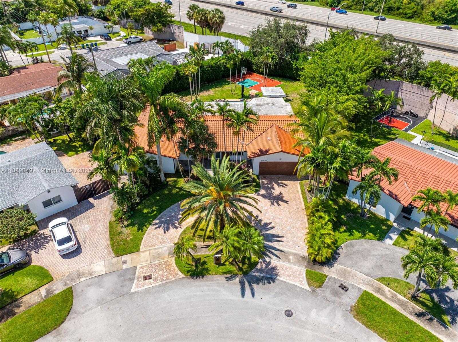 Small Image of 21000 NORTH EAST 18TH CT, Miami Number 47
