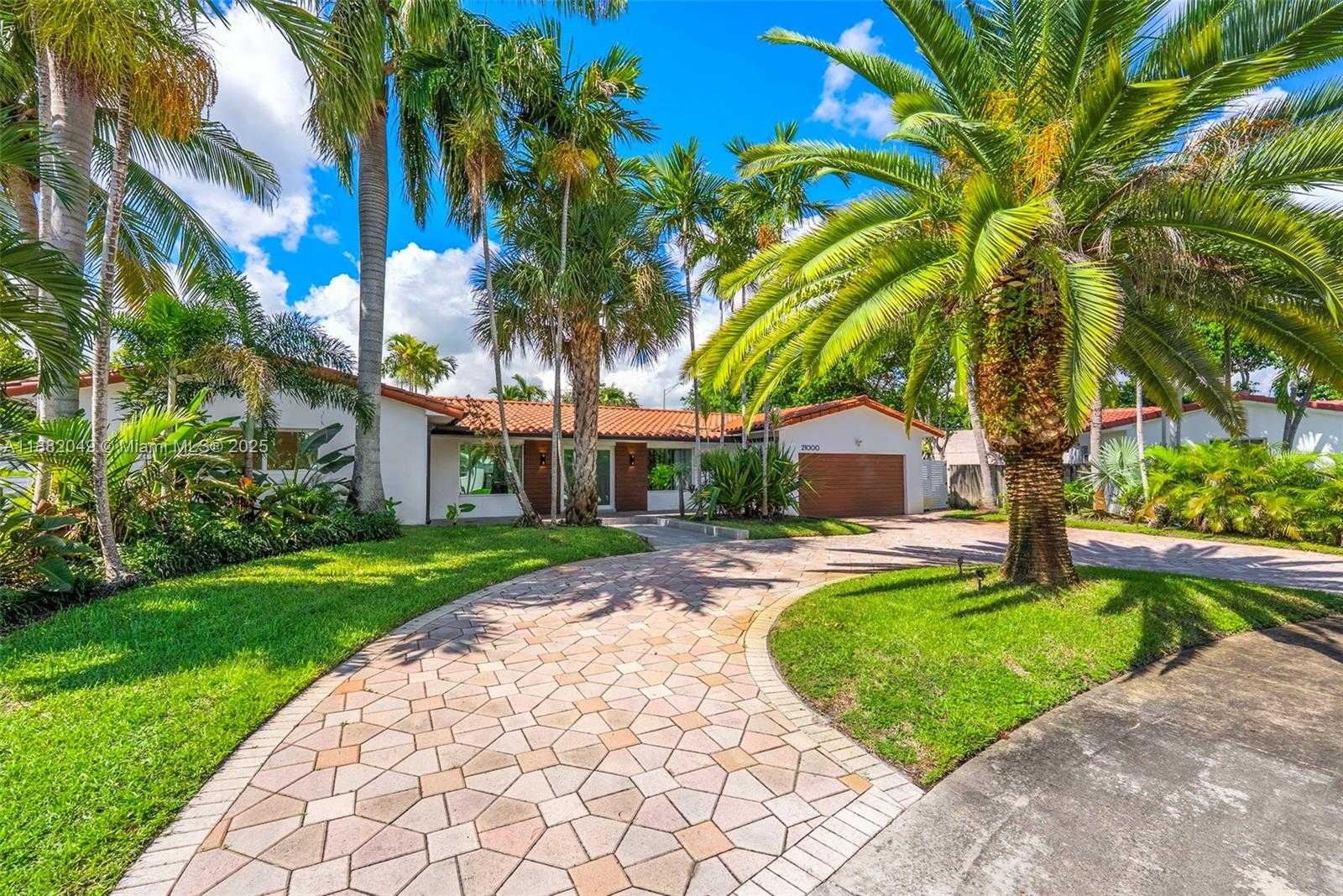 Small Image of 21000 NORTH EAST 18TH CT, Miami Number 49