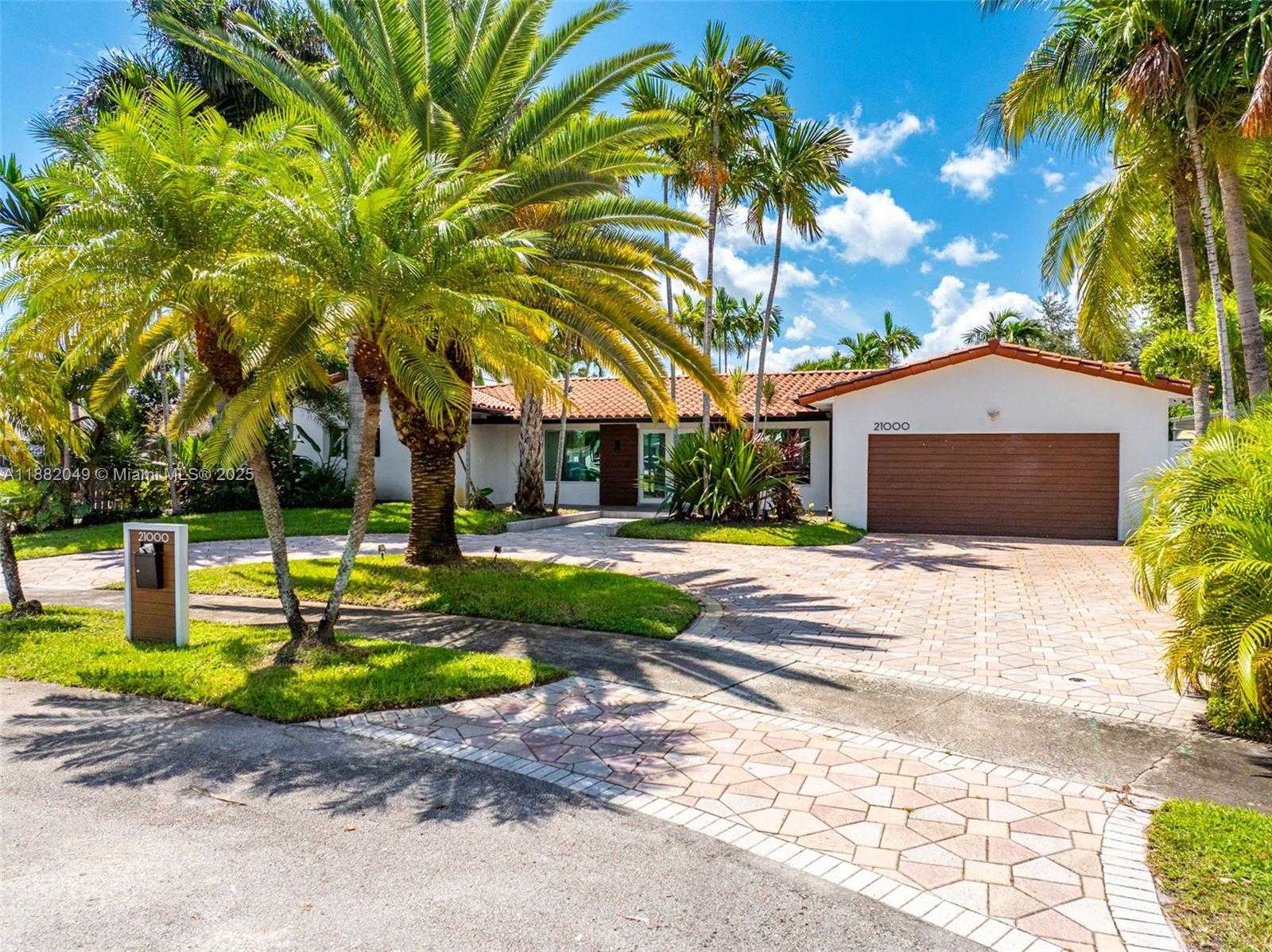 Small Image of 21000 NORTH EAST 18TH CT, Miami Number 50