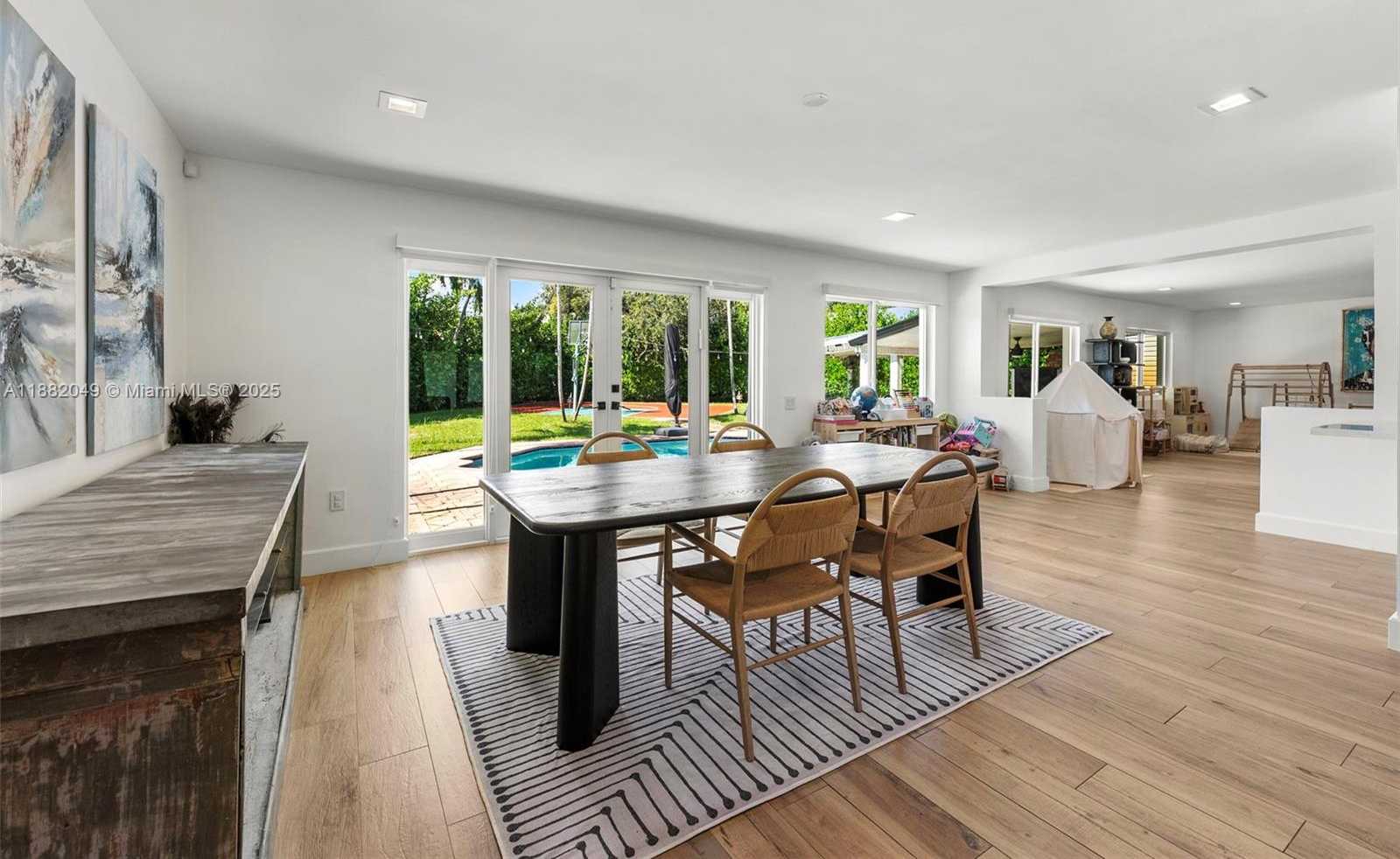 Small Image of 21000 NORTH EAST 18TH CT, Miami Number 8