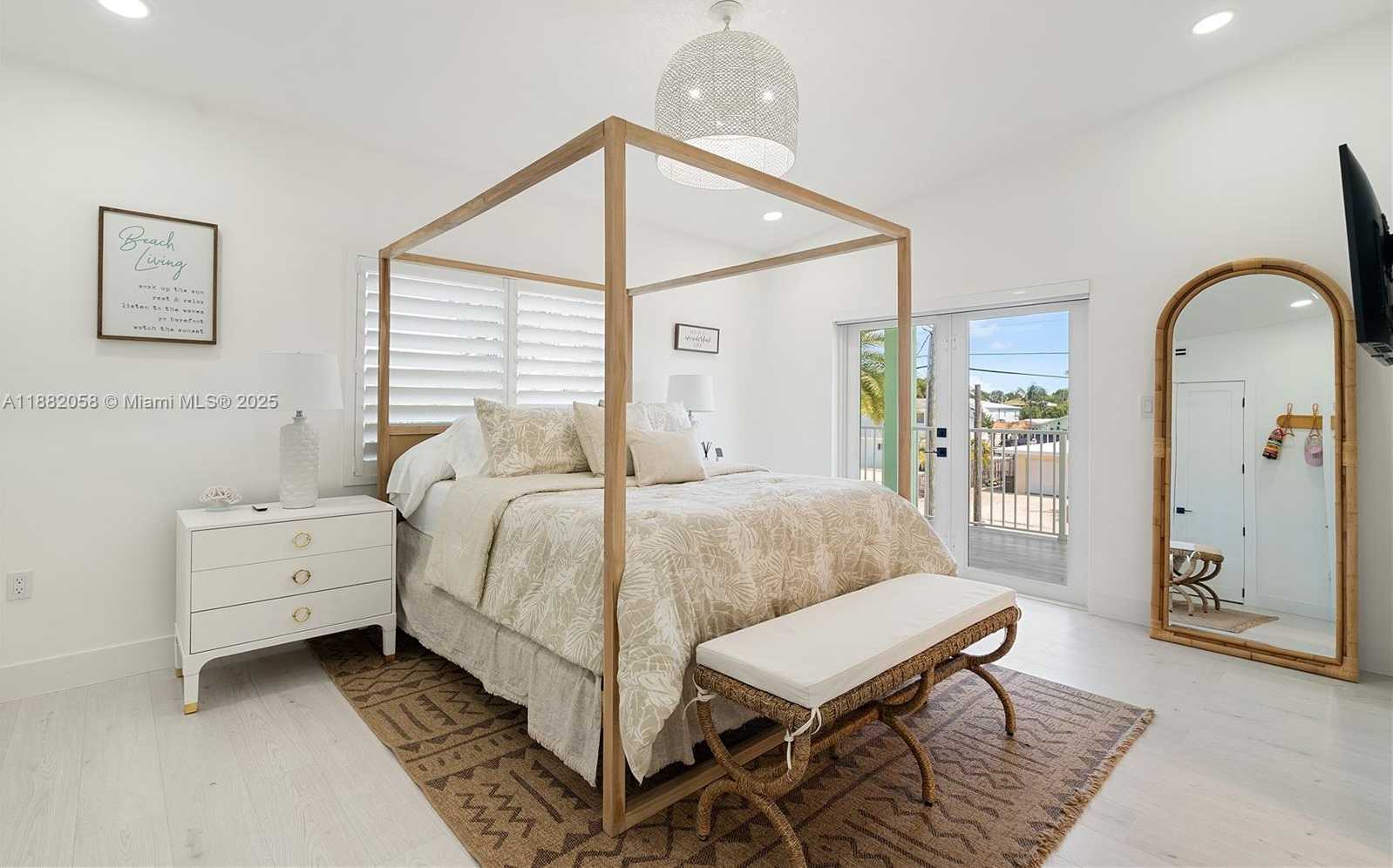 Small Image of 889 ELLEN DR, Key Largo Number 15