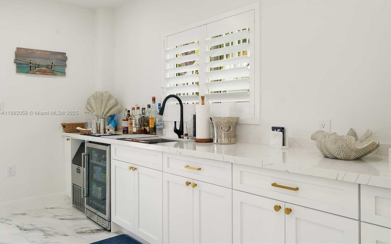 Small Image of 889 ELLEN DR, Key Largo Number 27