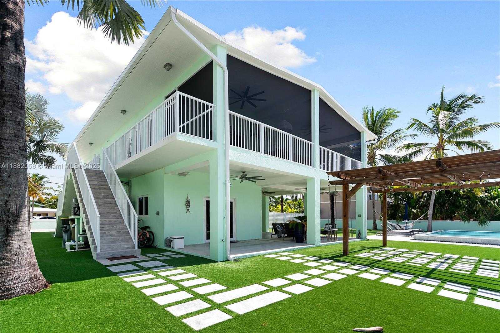 Small Image of 889 ELLEN DR, Key Largo Number 31