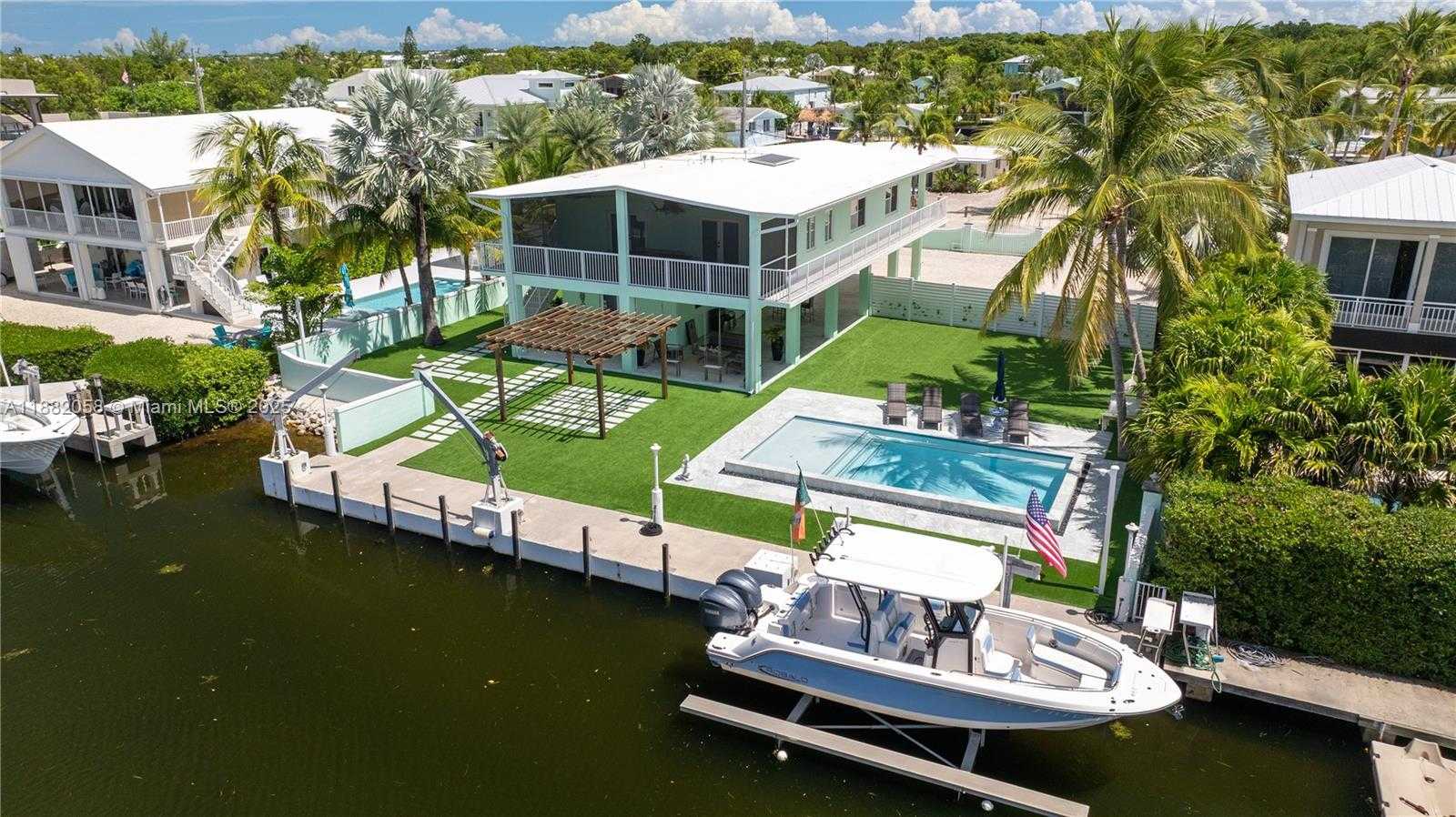 Small Image of 889 ELLEN DR, Key Largo Number 35