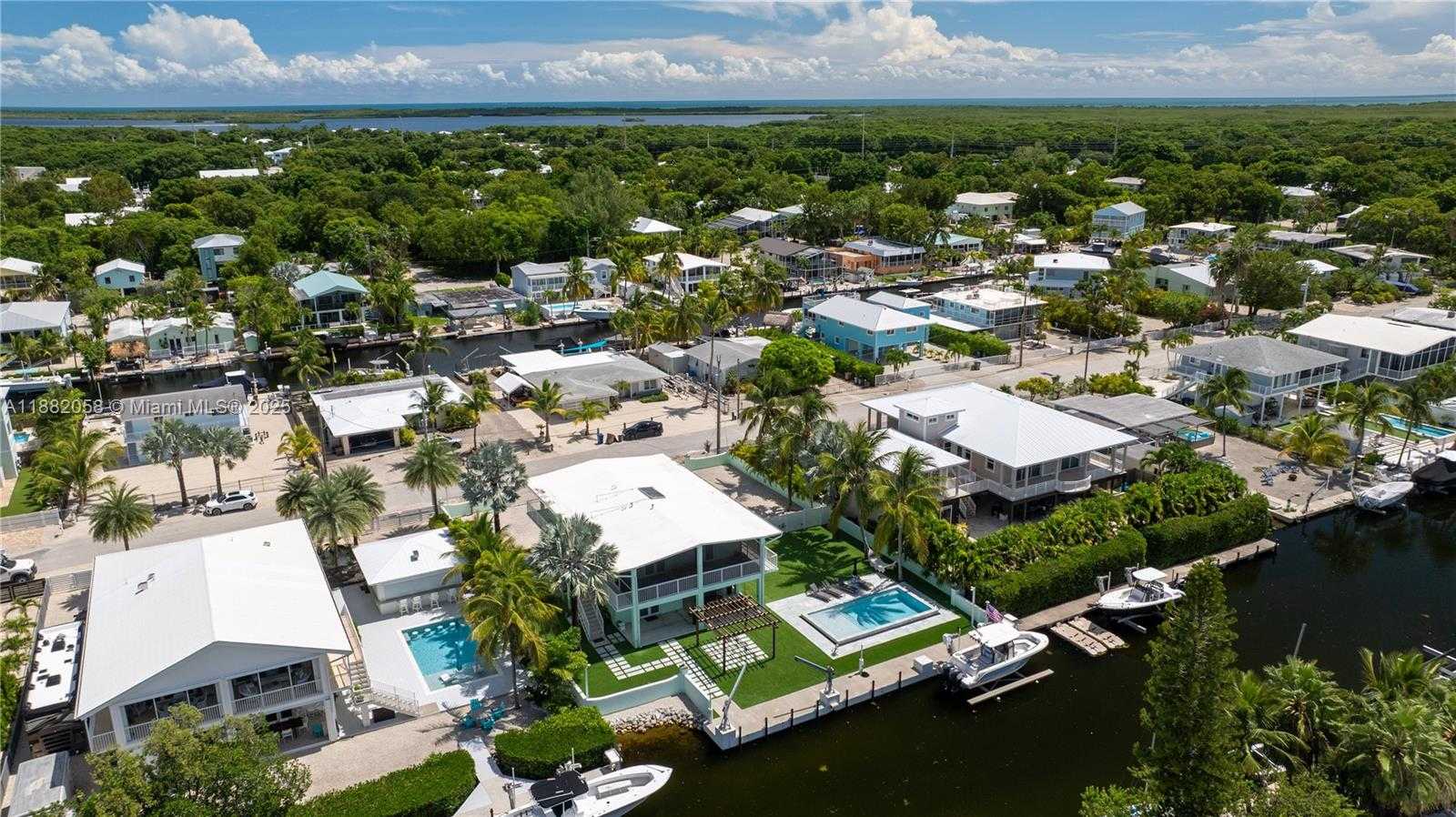 Small Image of 889 ELLEN DR, Key Largo Number 43