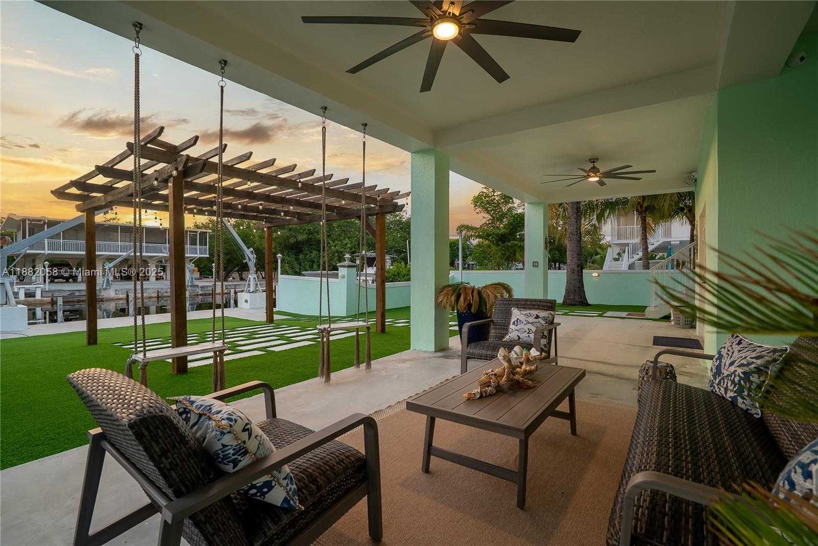 Small Image of 889 ELLEN DR, Key Largo Number 45