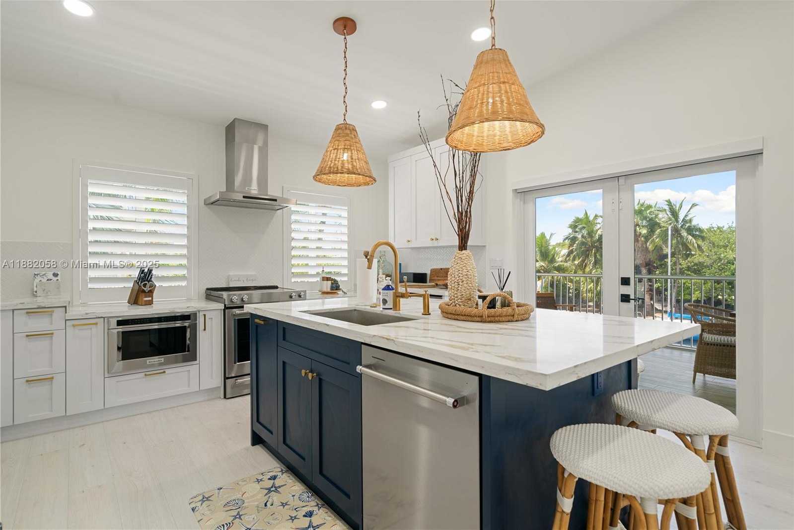 Small Image of 889 ELLEN DR, Key Largo Number 5