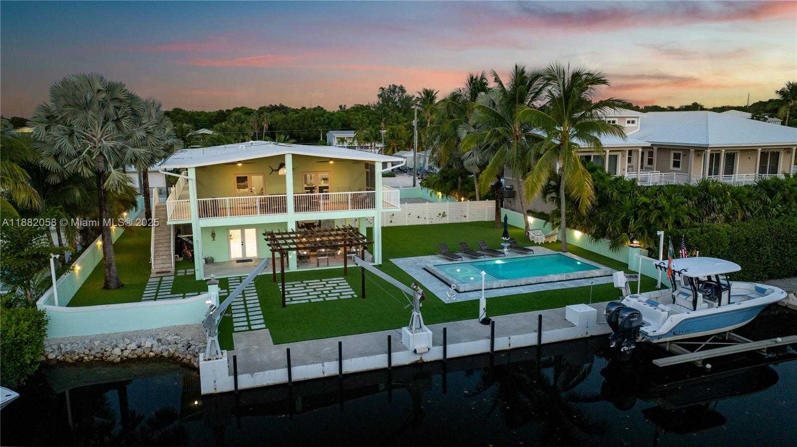 Small Image of 889 ELLEN DR, Key Largo Number 50