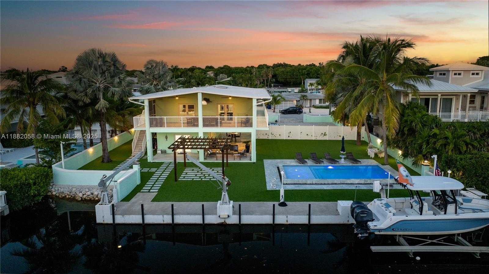 Small Image of 889 ELLEN DR, Key Largo Number 57
