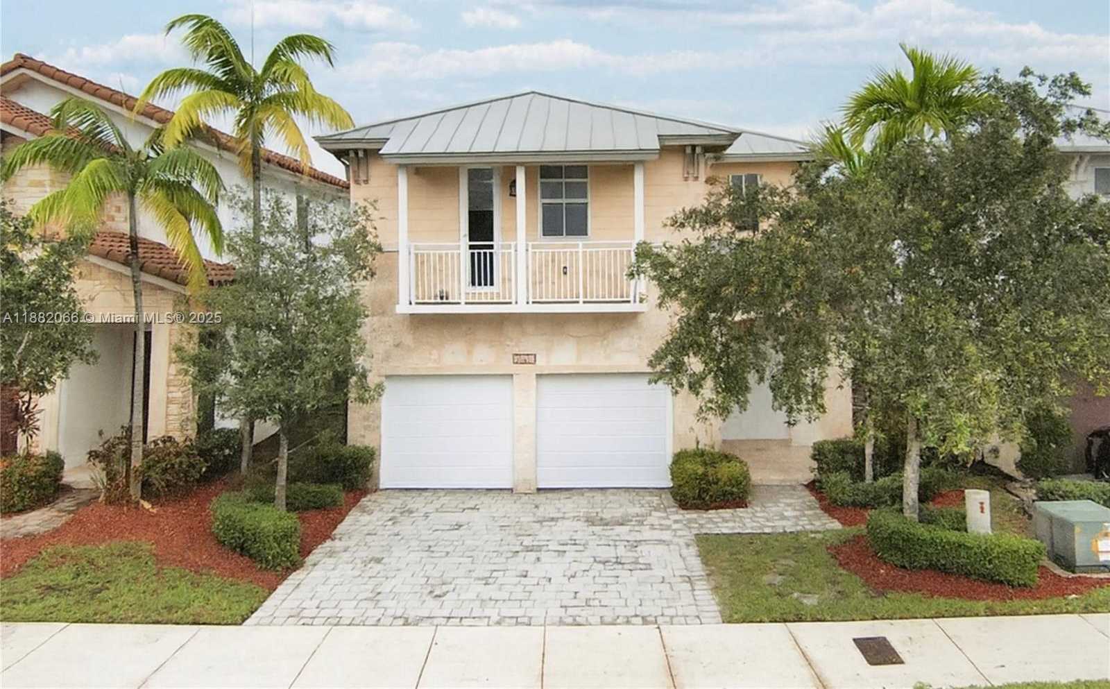 Small Image of 10423 NORTH WEST 70TH LN, Doral Number 1