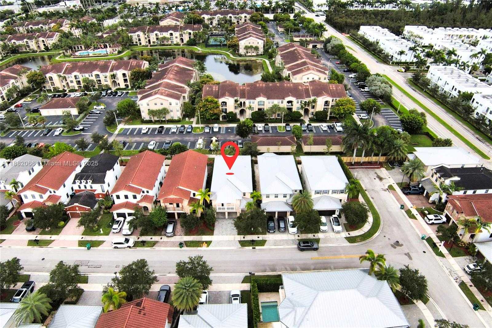 Small Image of 10423 NORTH WEST 70TH LN, Doral Number 66