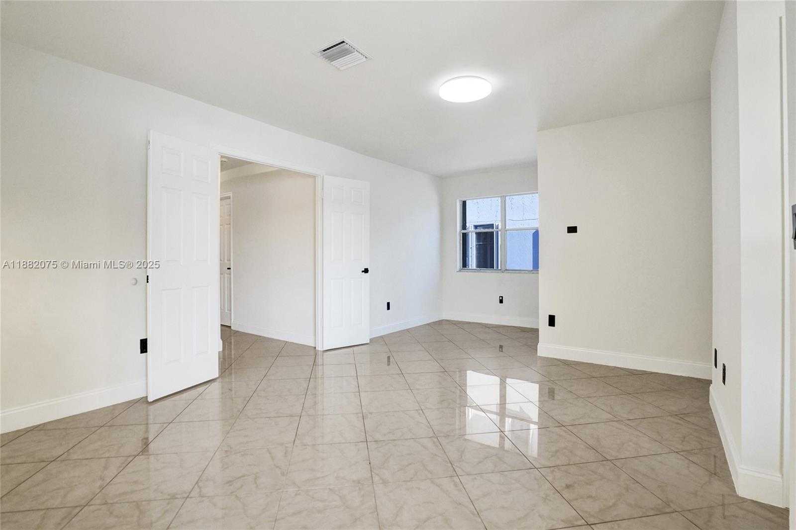 Small Image of 5421 HAWKES BLUFF AVE, Davie Number 18
