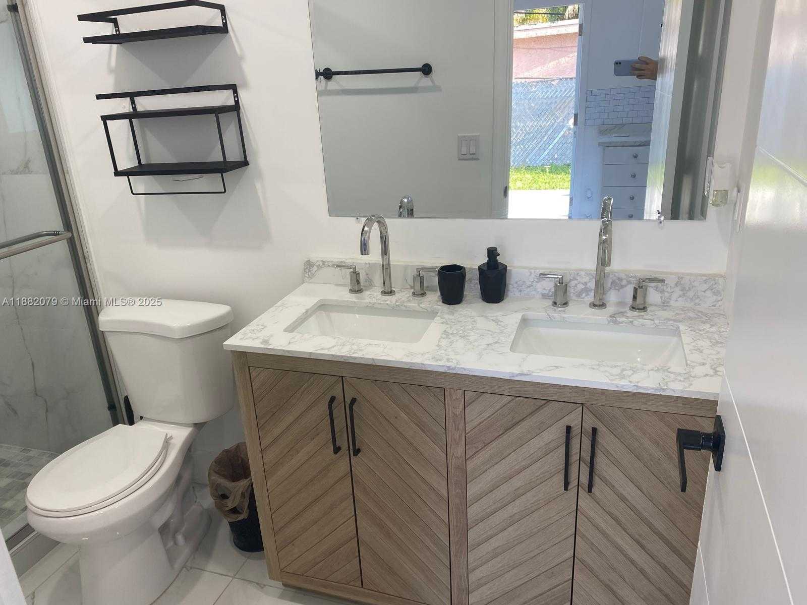 Small Image of 19800 NORTH WEST 5TH AVE, Miami Gardens Number 10