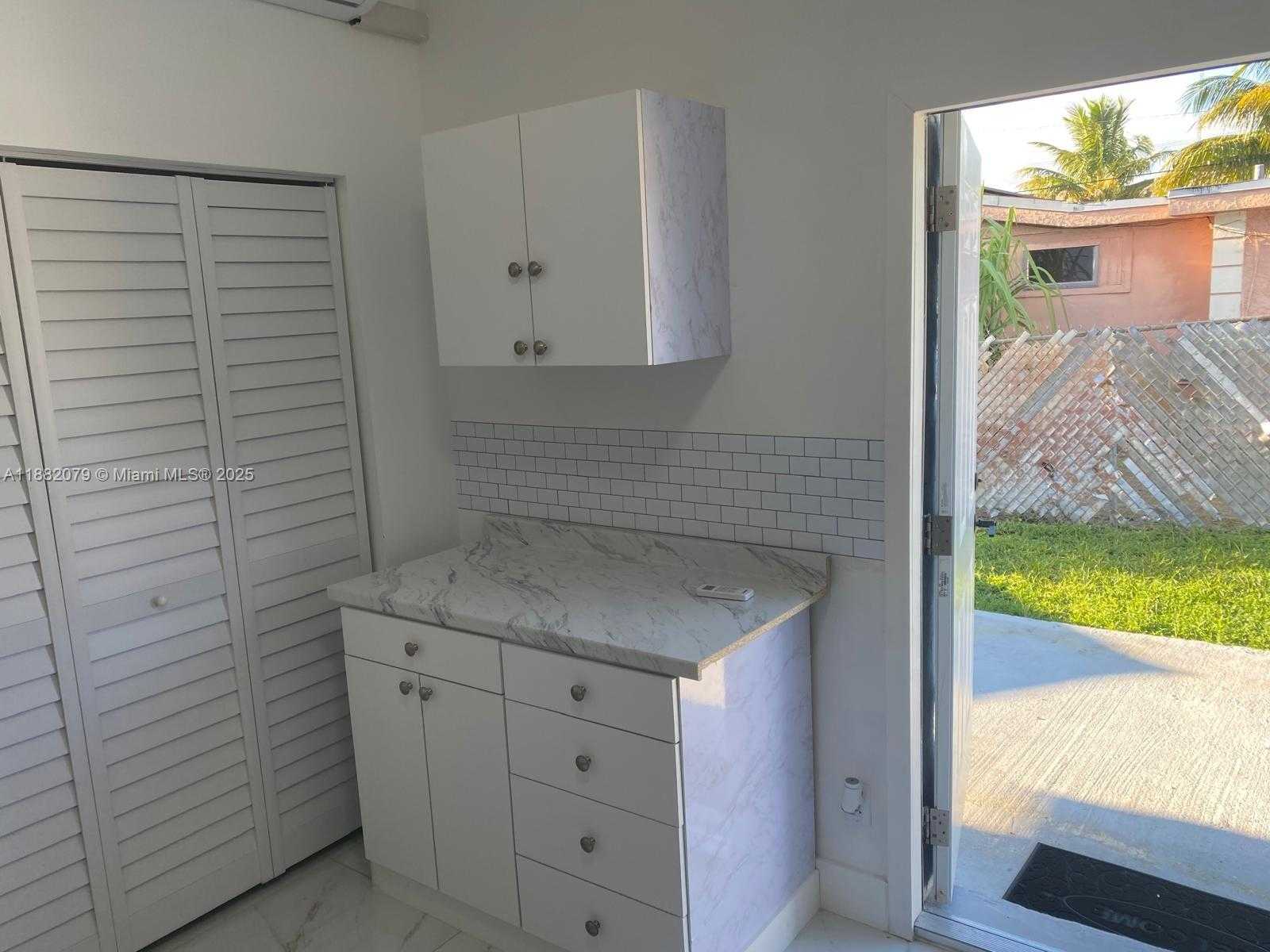 Small Image of 19800 NORTH WEST 5TH AVE, Miami Gardens Number 13