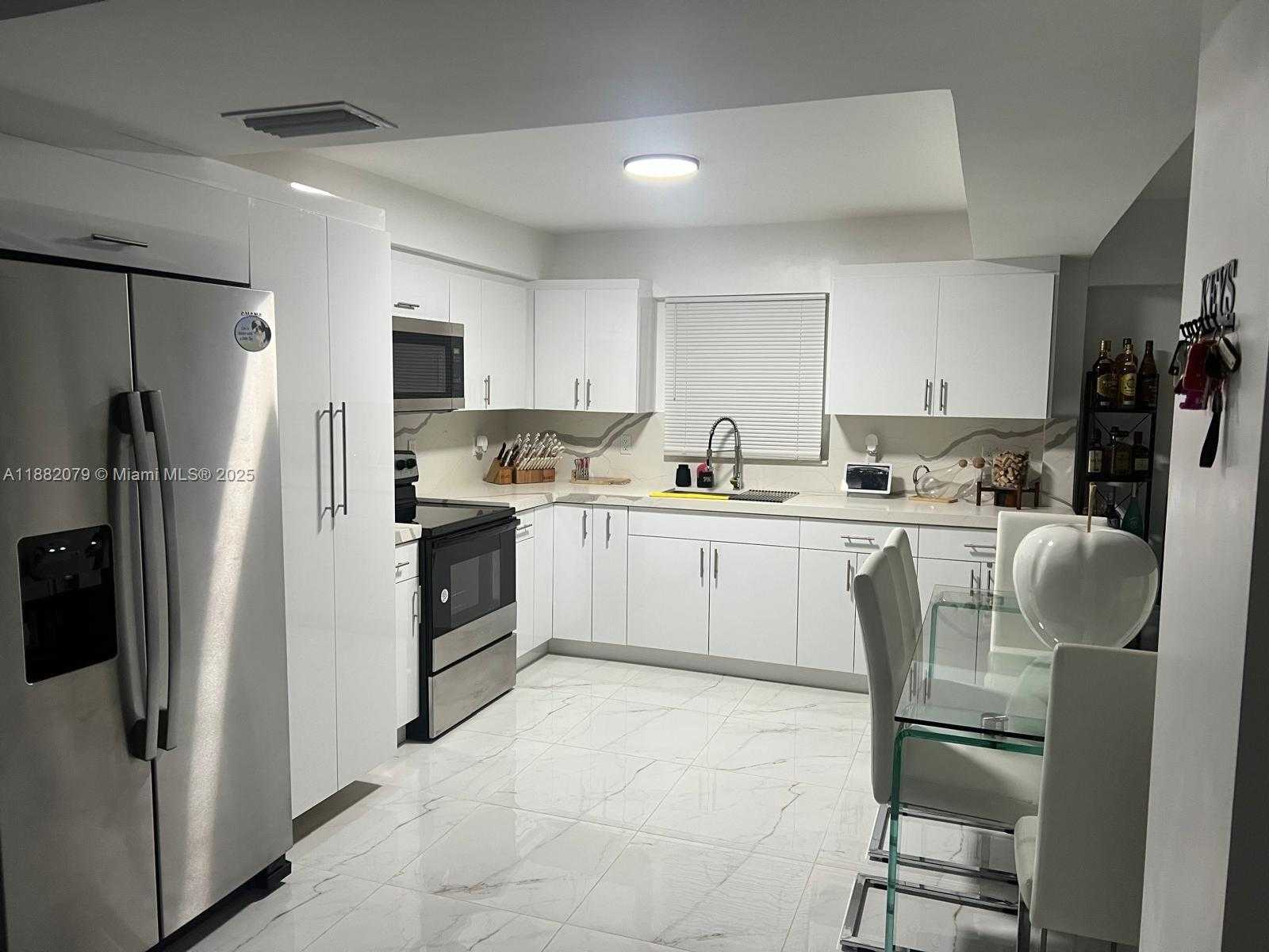 Small Image of 19800 NORTH WEST 5TH AVE, Miami Gardens Number 6