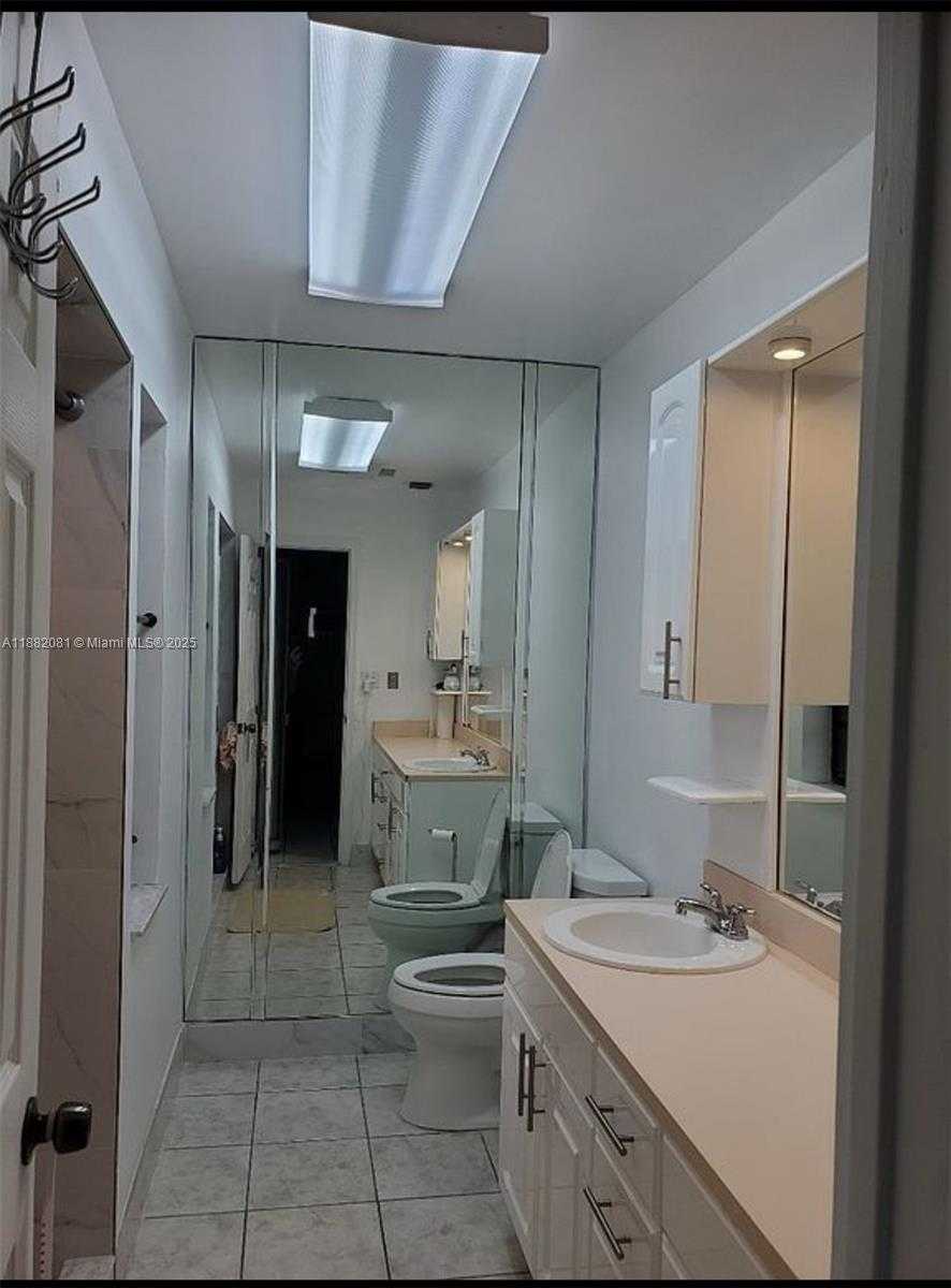 Small Image of 9817 SOUTH WEST 194TH ST, Cutler Bay Number 11