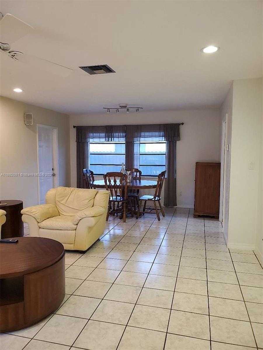 Small Image of 9817 SOUTH WEST 194TH ST, Cutler Bay Number 16