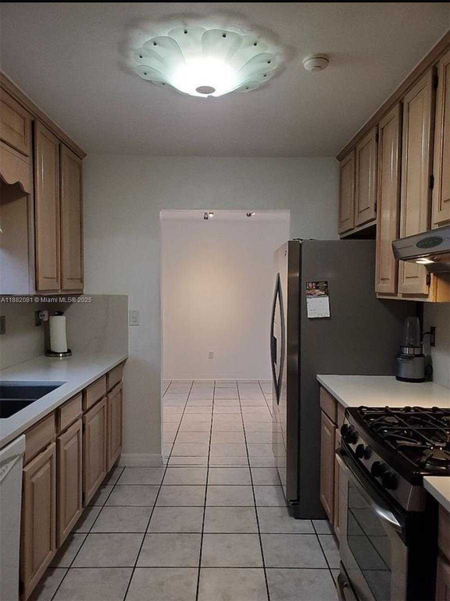 Small Image of 9817 SOUTH WEST 194TH ST, Cutler Bay Number 22