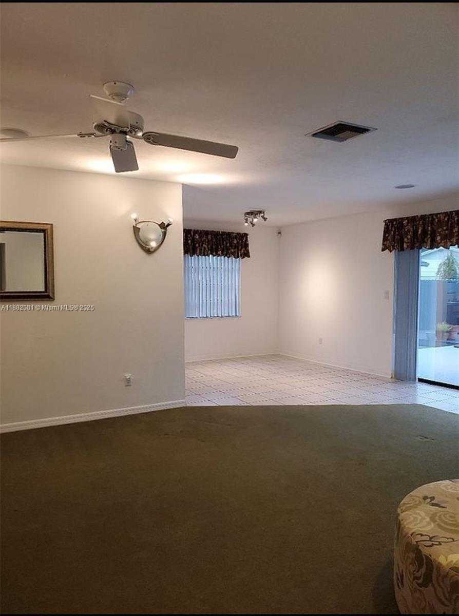Small Image of 9817 SOUTH WEST 194TH ST, Cutler Bay Number 24